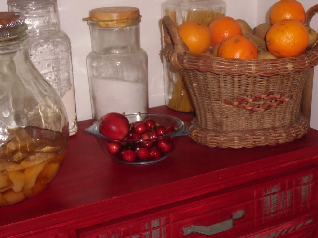 Petit Grenier Douillet De Cathie Bed and Breakfast Roquemaure  Eksteriør billede